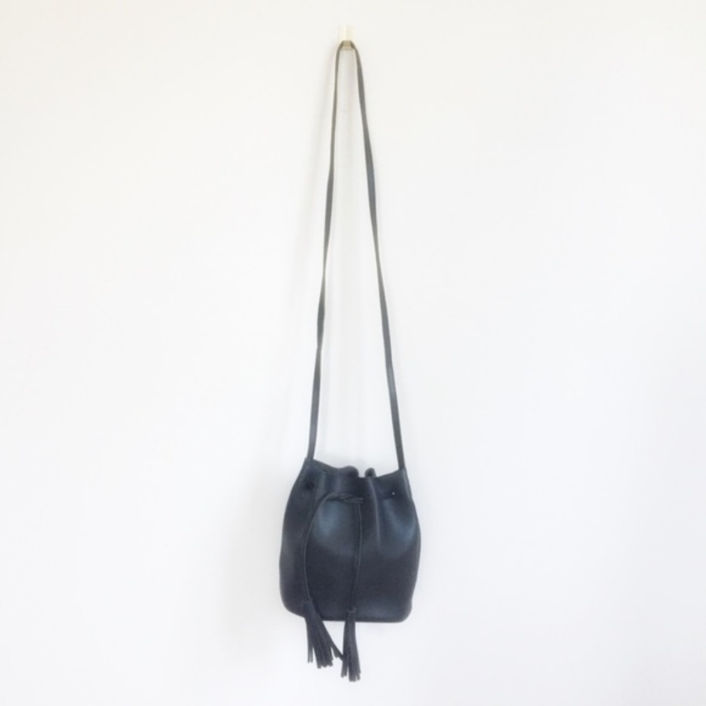 Boho Black Drawstring Bucket Bag Crossbody Purse - Picture 3 of 8